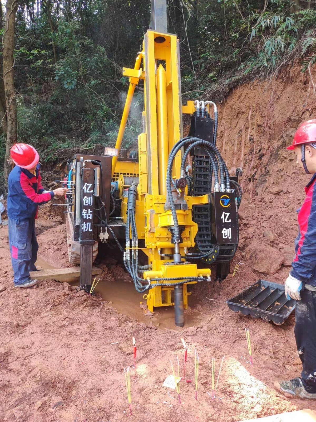 賀州黃杆沖金礦施工(gōng)作業(yè)現場