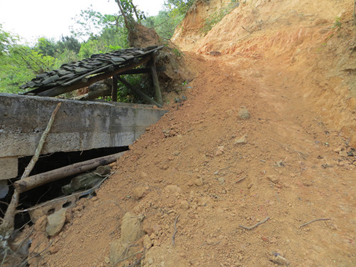 田東義圩粘土(tǔ)礦